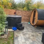 Am Seeburgersee 100 Meter Zum Wasser Niederdorla